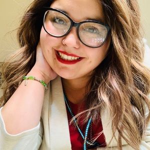 Meet your Posher, Melissa